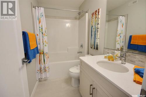 2999 Green Stone Road, Regina, SK - Indoor Photo Showing Bathroom