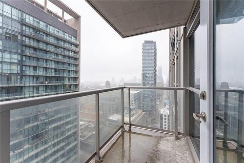 763 Bay Street|Unit #3011, Toronto, ON - Outdoor With Exterior