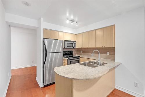 763 Bay Street|Unit #3011, Toronto, ON - Indoor Photo Showing Kitchen With Stainless Steel Kitchen With Double Sink