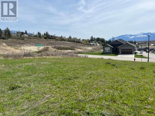 1014 Hawkview Drive, Creston, BC 