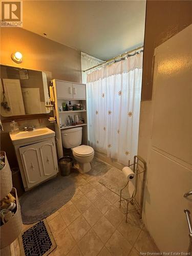 273 South Napan Road, Miramichi, NB - Indoor Photo Showing Bathroom