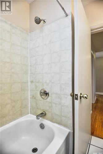 830 20Th Street W, Prince Albert, SK - Indoor Photo Showing Bathroom