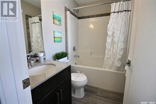 4664 Ferndale Crescent, Regina, SK - Indoor Photo Showing Bathroom