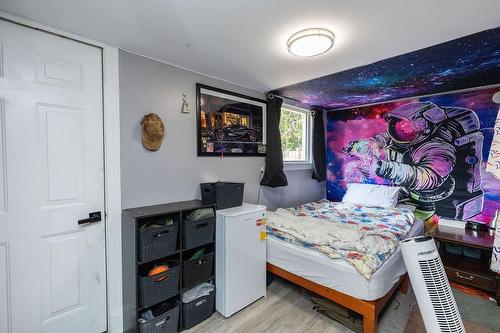 49 Jarvis Street, Brantford, ON - Indoor Photo Showing Bedroom