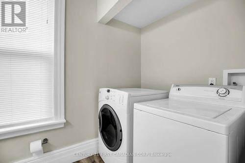 779 Quebec St, London, ON - Indoor Photo Showing Laundry Room