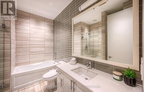 325 - 112 Benton Street, Kitchener, ON - Indoor Photo Showing Bathroom