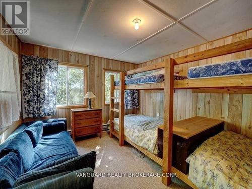 70 Wilkinson Dr, Kawartha Lakes, ON - Indoor Photo Showing Bedroom
