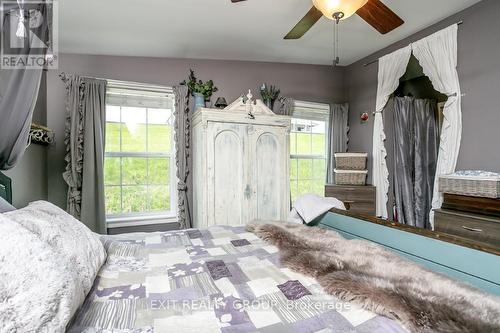#32 -152 Concession Rd 11 W, Trent Hills, ON - Indoor Photo Showing Bedroom