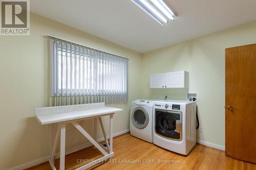 1171 Sunningdale Road E, London, ON - Indoor Photo Showing Laundry Room