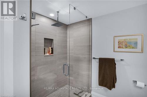 7483 Silver Creek Cres, London, ON - Indoor Photo Showing Bathroom