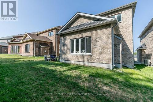 107 Muirfield Dr, Barrie, ON - Outdoor