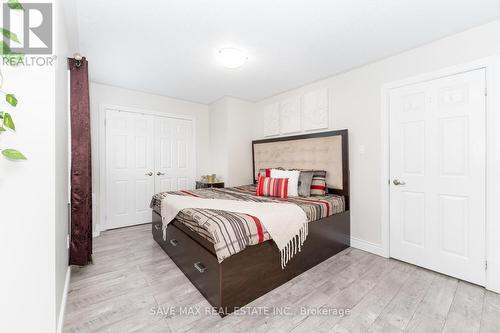 81 Desert Sand Dr, Brampton, ON - Indoor Photo Showing Bedroom