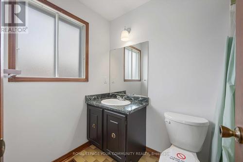 76 Cherry Hills Rd, Vaughan, ON - Indoor Photo Showing Bathroom