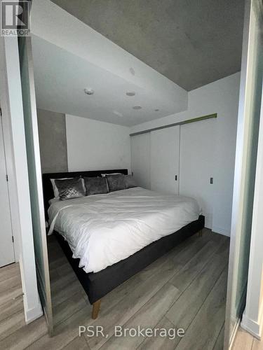 1109 - 458 Richmond Street W, Toronto, ON - Indoor Photo Showing Bedroom