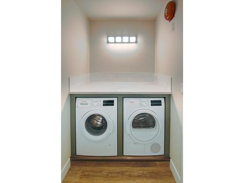 17 - 5388 Highline Drive, Fernie, BC - Indoor Photo Showing Laundry Room