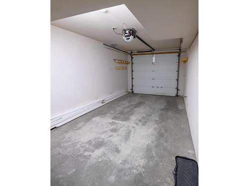 17 - 5388 Highline Drive, Fernie, BC - Indoor Photo Showing Garage