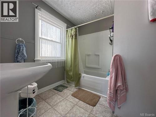 11-13 Watson Watt St, Saint Margarets, NB - Indoor Photo Showing Bathroom