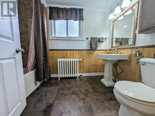 13 Humber Park, Corner Brook, NL - Indoor Photo Showing Bathroom
