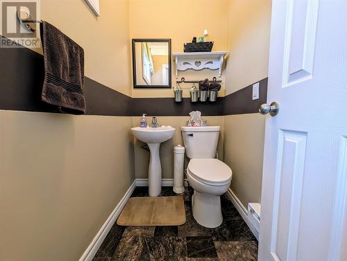 13 Humber Park, Corner Brook, NL - Indoor Photo Showing Bathroom