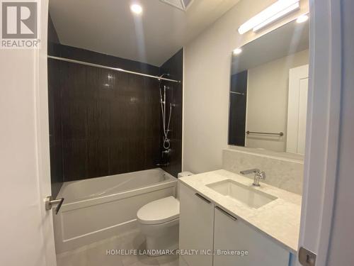 1305 - 28 Freeland Street, Toronto, ON - Indoor Photo Showing Bathroom