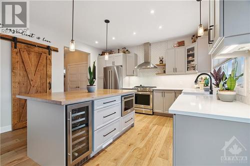 76 Duncanville Street, Russell, ON - Indoor Photo Showing Kitchen With Upgraded Kitchen