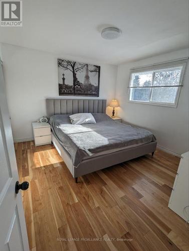 44 Meadowvale Ave, Belleville, ON - Indoor Photo Showing Bedroom
