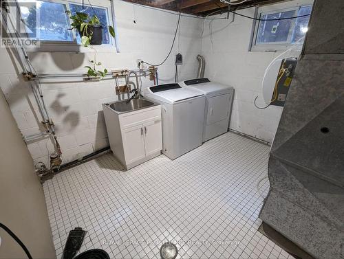 44 Meadowvale Avenue, Belleville, ON - Indoor Photo Showing Laundry Room