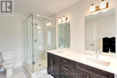 144 Sycamore Street, Blue Mountains, ON - Indoor Photo Showing Bathroom