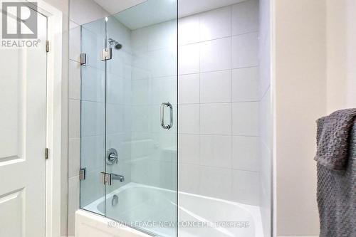 144 Sycamore Street, Blue Mountains, ON - Indoor Photo Showing Bathroom