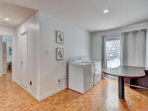 Vue d'ensemble - 66 Rue Roy, Delson, QC - Indoor Photo Showing Laundry Room