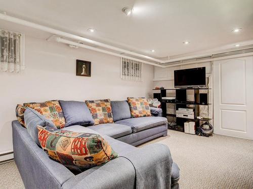 Basement - 314 Av. Cloverdale, Dorval, QC - Indoor Photo Showing Living Room