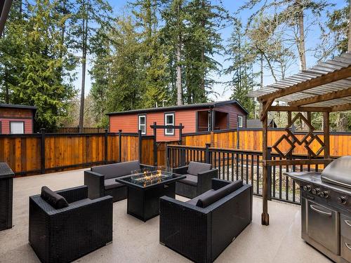 1180 Maple Rd, North Saanich, BC - Outdoor With Deck Patio Veranda With Exterior