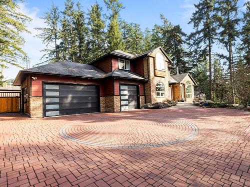 1180 Maple Rd, North Saanich, BC - Outdoor With Facade