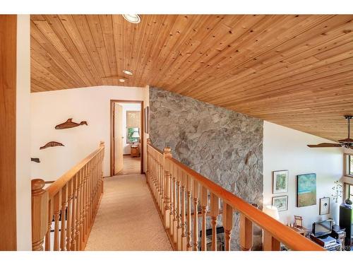 1180 Berry Pt, Gabriola Island, BC - Indoor Photo Showing Other Room