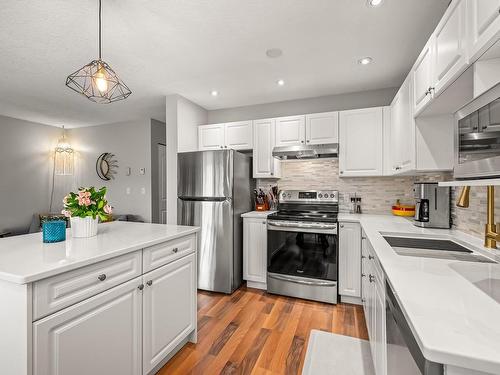 10-717 Aspen Rd, Comox, BC - Indoor Photo Showing Kitchen