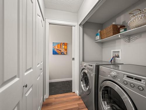 10-717 Aspen Rd, Comox, BC - Indoor Photo Showing Laundry Room