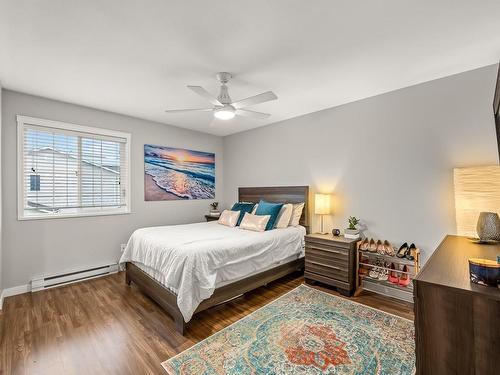 10-717 Aspen Rd, Comox, BC - Indoor Photo Showing Bedroom