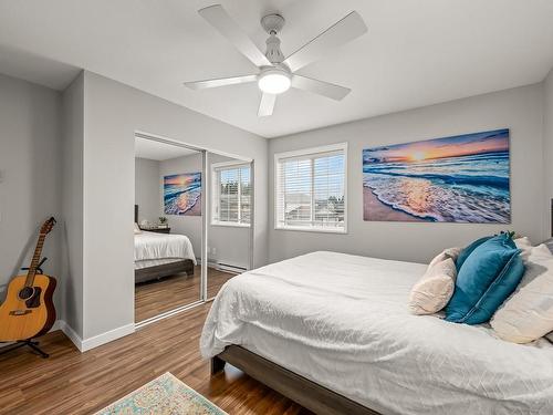 10-717 Aspen Rd, Comox, BC - Indoor Photo Showing Bedroom