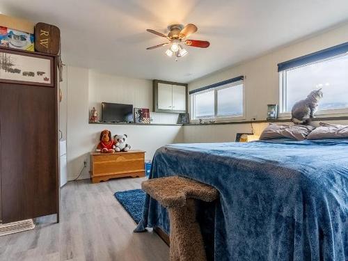 1283 Heustis Drive, Ashcroft, BC - Indoor Photo Showing Bedroom