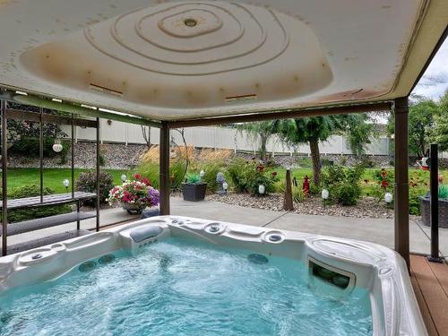 380 Fernie Place, Kamloops, BC -  Photo Showing Other Room With In Ground Pool