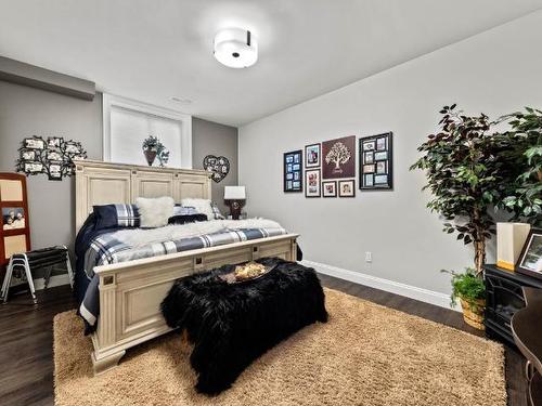380 Fernie Place, Kamloops, BC - Indoor Photo Showing Bedroom