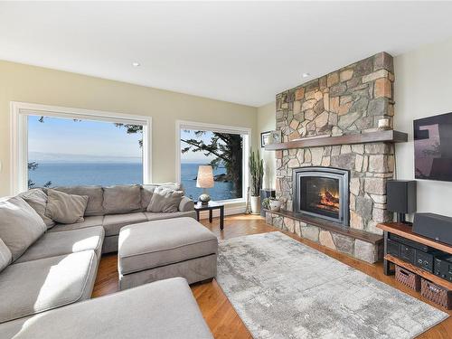 2900 Fishboat Bay Rd, Sooke, BC - Indoor Photo Showing Living Room With Fireplace