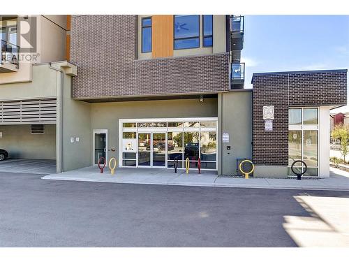 925 Leon Avenue Unit# 640, Kelowna, BC - Outdoor With Exterior