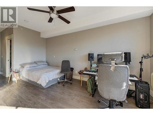 925 Leon Avenue Unit# 640, Kelowna, BC - Indoor Photo Showing Bedroom