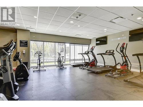 925 Leon Avenue Unit# 640, Kelowna, BC - Indoor Photo Showing Gym Room