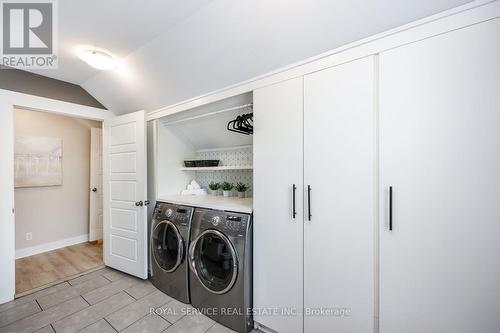 10 Centre St, Cavan Monaghan, ON - Indoor Photo Showing Laundry Room