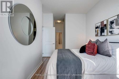 310 - 55 Eglinton Avenue W, Mississauga, ON - Indoor Photo Showing Bedroom