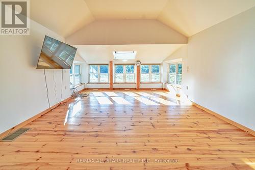 443 Pinery Road, Kawartha Lakes, ON - Indoor Photo Showing Other Room