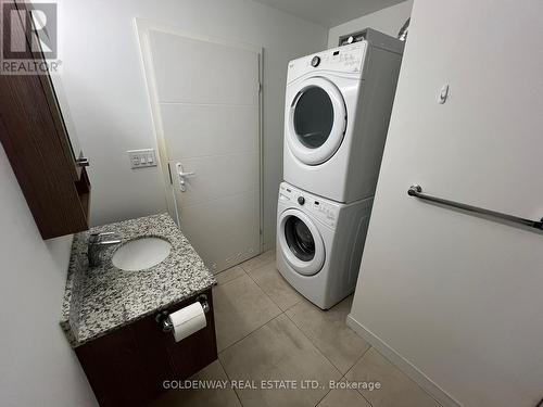 522 - 280 Lester Street, Waterloo, ON - Indoor Photo Showing Laundry Room