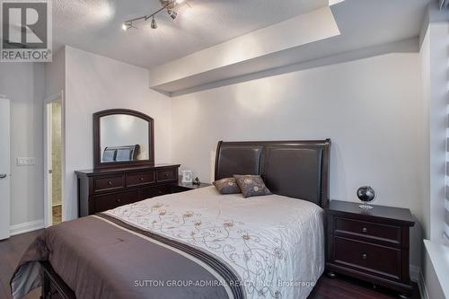 204 - 95 North Park Road, Vaughan, ON - Indoor Photo Showing Bedroom
